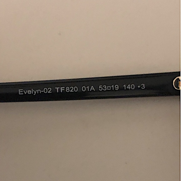 TOM FORD Evelyn FT0820 01A Black Grey main image 12